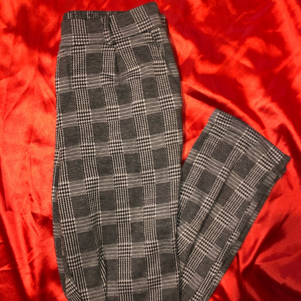 Fashion nova plaid pants